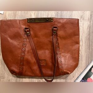 Patricia Nash Benvenuto Cognac Vintage Distressed Tote Bag w/studs